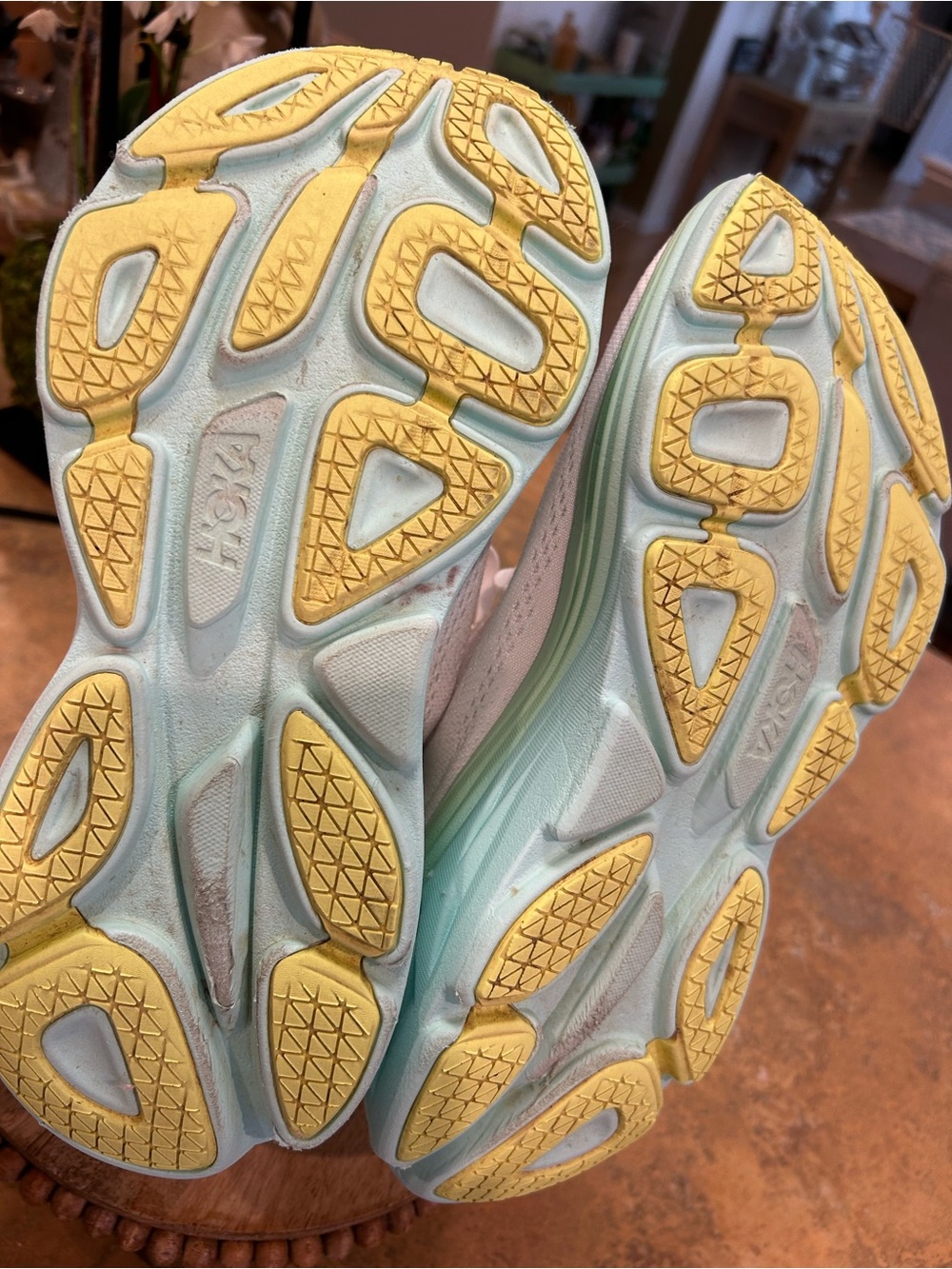 Hoka One Bondi 8 Running Shoe Blanc/Sunlit Ocelon Colorway - Picture 10 of 11